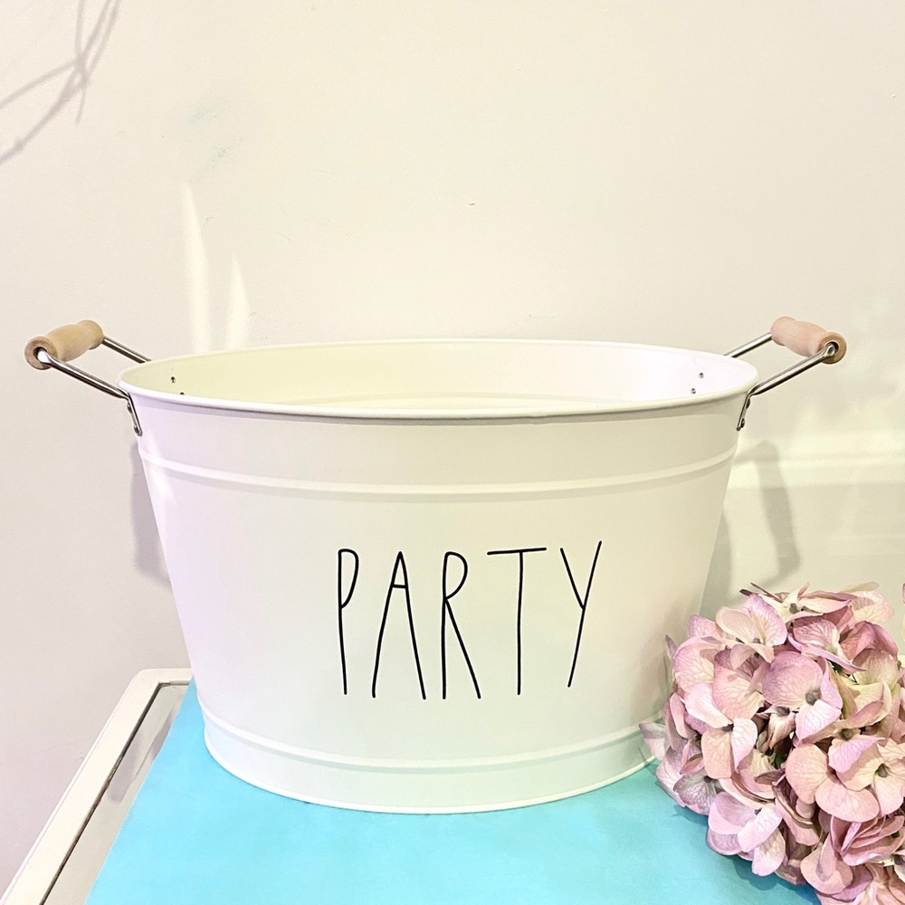 SOLD🛍 Rae Dunn PARTY Beverage Ice Bucket Tub